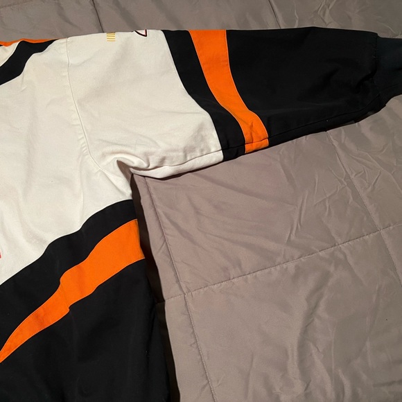 Tony Stuart Home Depot NASCAR Jacket. - Picture 5 of 9